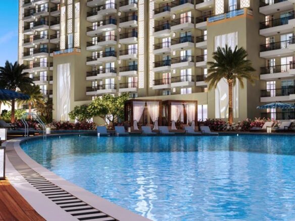 County-The-Center-Court-Swimming-Pool
